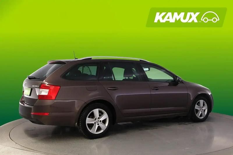 Käytetty Skoda Octavia Elegance 150 HP (110 kW) 2015 Viistoperä