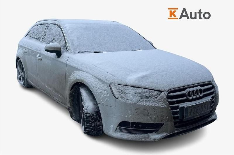 Käytetty Audi A3 Sportback Comfort 125 HP (91 kW) 2016 Valkoinen Viistoperä