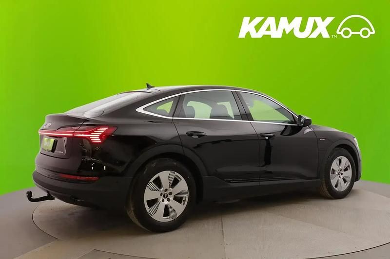 Käytetty Audi e-tron Sportback S-Line 230 kW (313 HP) 2022 Musta Katumaasturi
