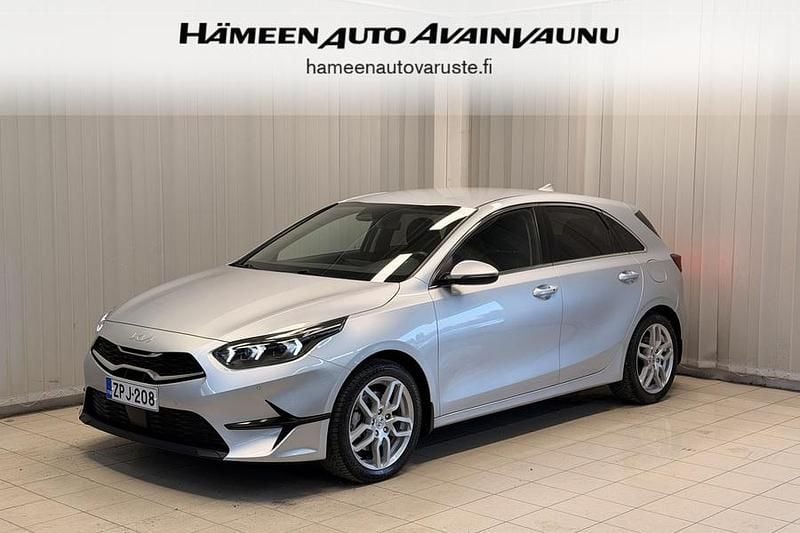 Käytetty Kia Ceed Premium 140 HP (102 kW) 2024 Harmaa Viistoperä