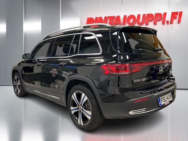 Käytetty Mercedes EQB300 Business 167 kW (228 HP) 2022 Katumaasturi