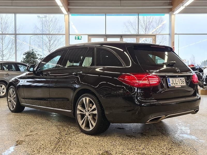 Käytetty Mercedes C350e Business 211 HP (155 kW) 2017 Musta Farmari