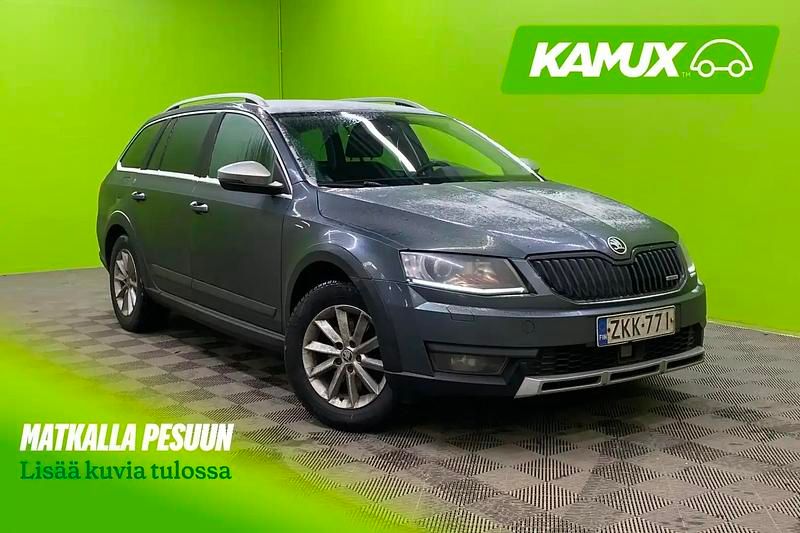 Hopea / harmaa Käytetty 2015 Skoda Octavia Farmari | 10 880 € (Perustarjous) - Kuva 1/4
