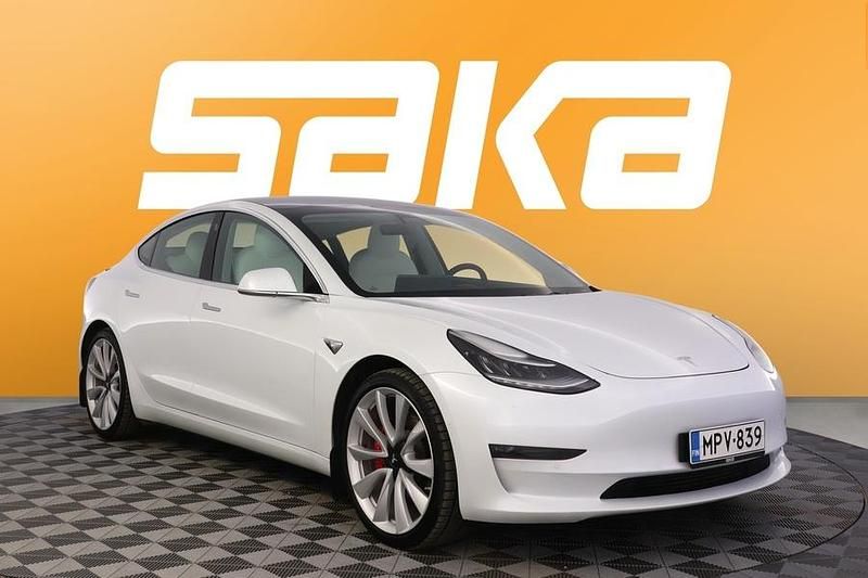 Käytetty 2019 Tesla Model 3 Performance Sedan | 24 800 € (Perustarjous) - Kuva 1/3
