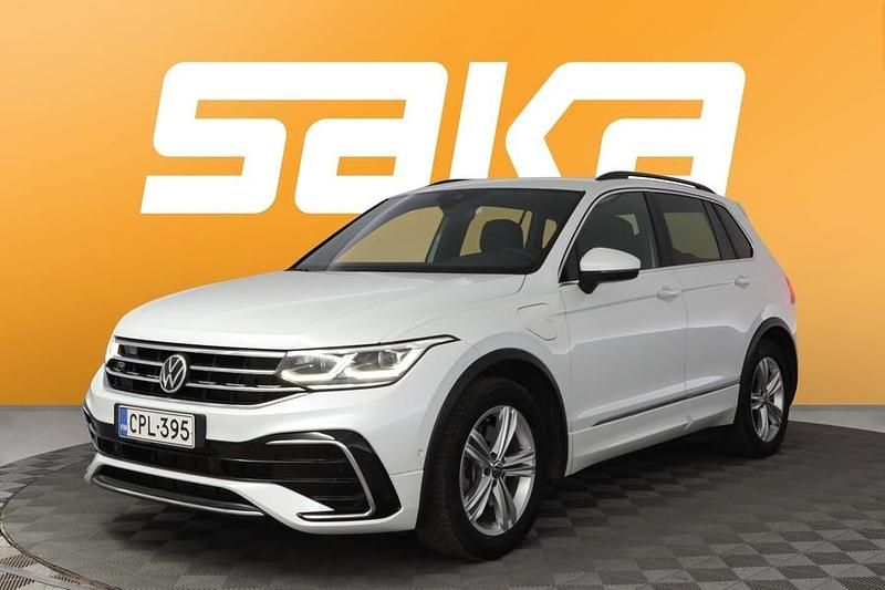 Käytetty VW Tiguan R-line 245 HP (180 kW) 2021 Katumaasturi