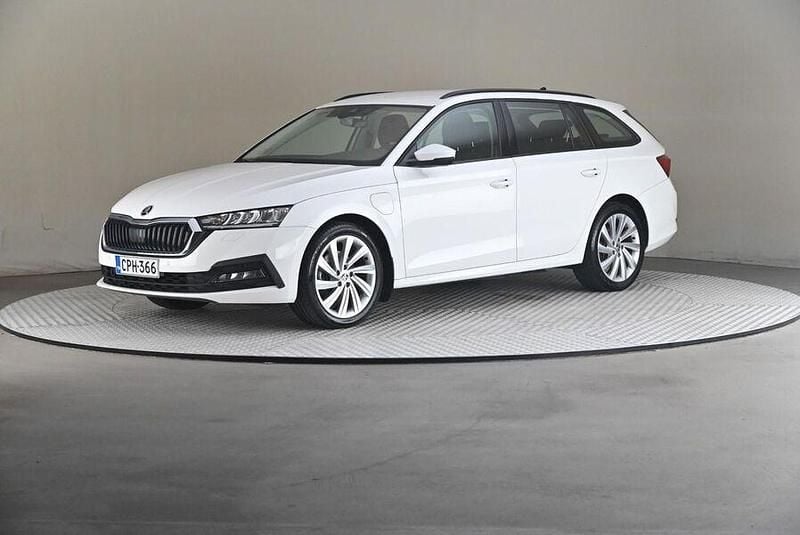 Käytetty 2021 Skoda Octavia Ambition Farmari | 18 900 € (Hyvä tarjous) - Kuva 1/4