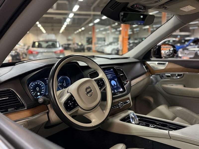 Käytetty Volvo XC90 Inscription 407 HP (299 kW) 2016 Katumaasturi