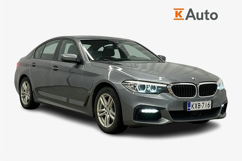 Käytetty BMW 530e M Sport 252 HP (185 kW) 2020 Met. sininen Sedan