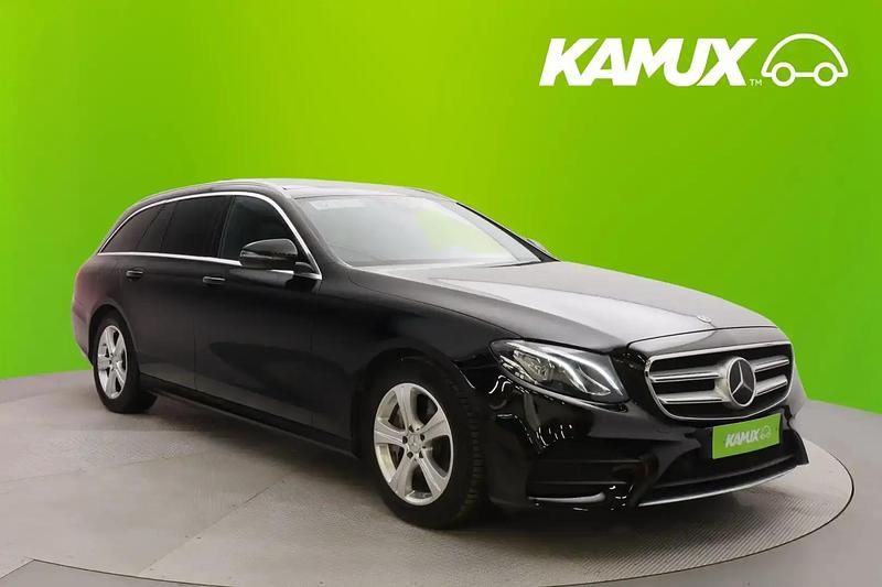 Musta Käytetty 2020 Mercedes E220 Avantgarde Farmari | 34 890 € (Hieman kallis) - Kuva 1/4