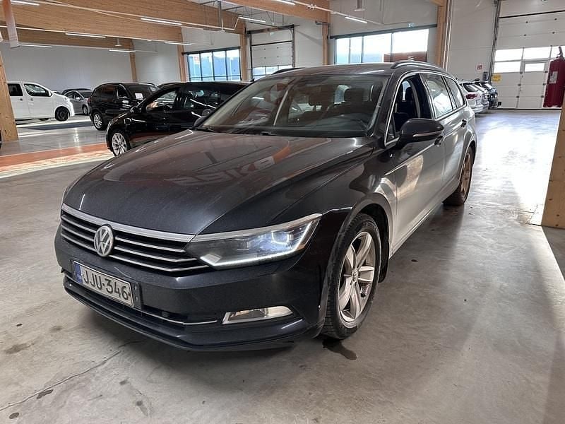Käytetty 2015 VW Passat Comfortline Farmari | 10 900 € (Perustarjous) - Kuva 1/4