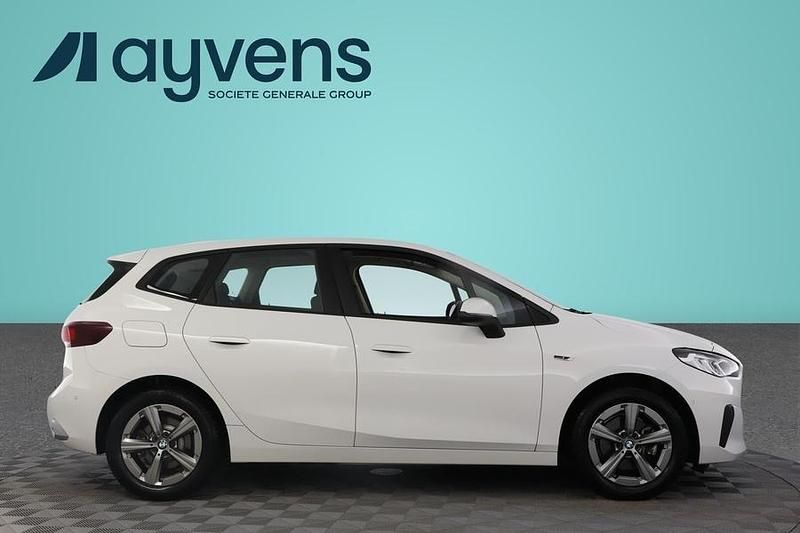 Käytetty BMW 225 Active Tourer 245 HP (180 kW) 2022 Valkoinen Tila-auto