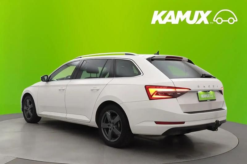 Käytetty Skoda Superb Style 200 HP (147 kW) 2021 Valkoinen Farmari