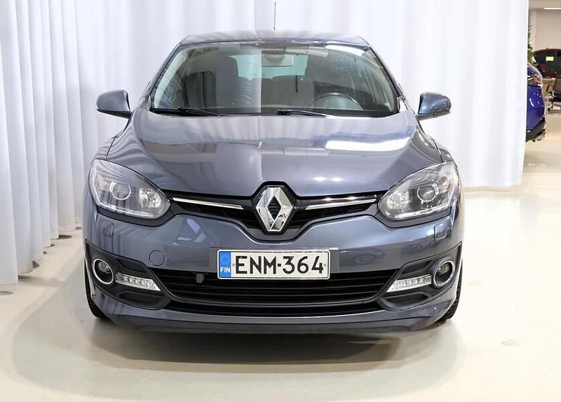 Käytetty Renault Mégane III LIMITED 116 HP (85 kW) 2015 Harmaa Viistoperä