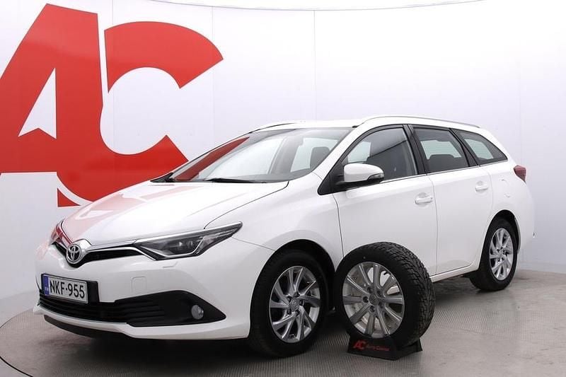 Valkoinen Käytetty 2016 Toyota Auris Touring Sports Active Farmari | 9 999 € (Hyvä tarjous) - Kuva 1/4