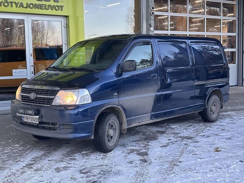 Käytetty 2010 Toyota HiAce Van | 12 900 € (Hyvä tarjous) - Kuva 1/3