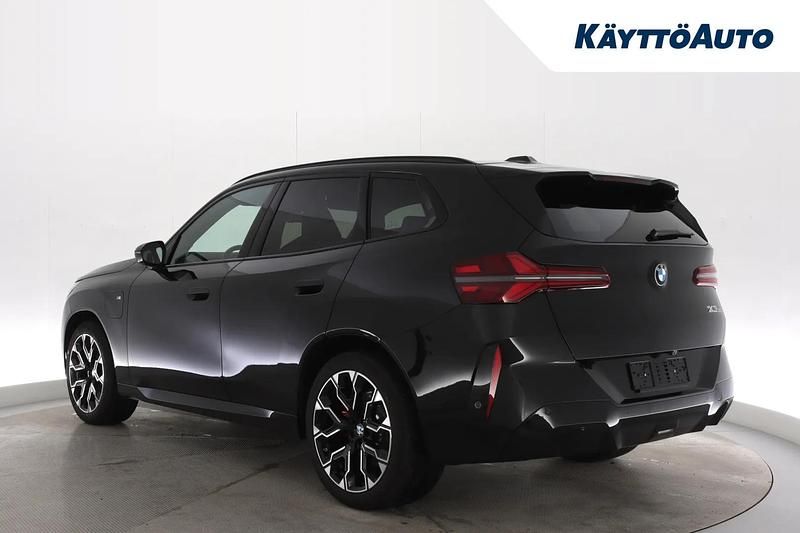 Käytetty BMW X3 Comfort Edition 299 HP (219 kW) 2025 Saphir schwarz Katumaasturi
