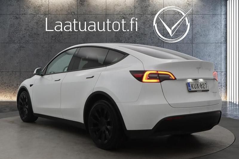 Käytetty Tesla Model Y 258 kW (351 HP) 2022 Katumaasturi