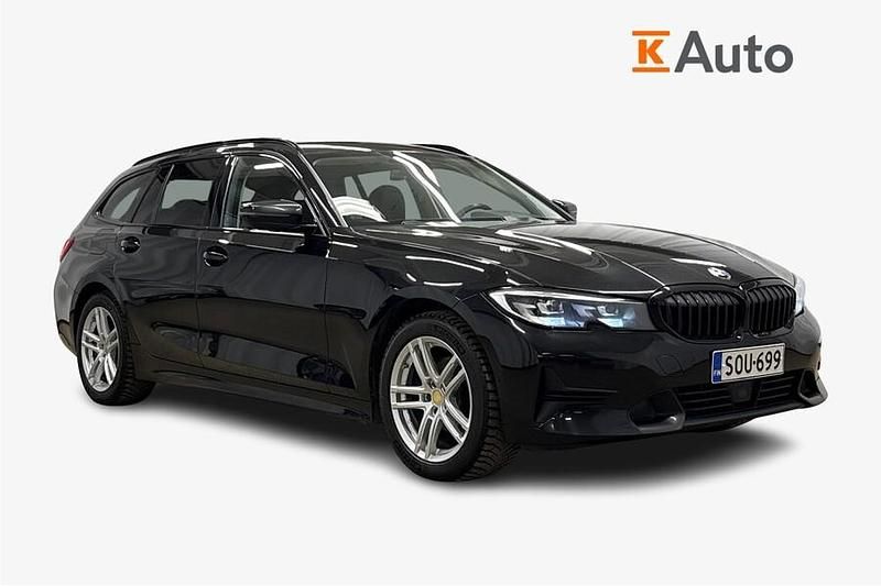 Käytetty 2022 BMW 320e Sport Line Farmari | 27 990 € (Perustarjous) - Kuva 1/3