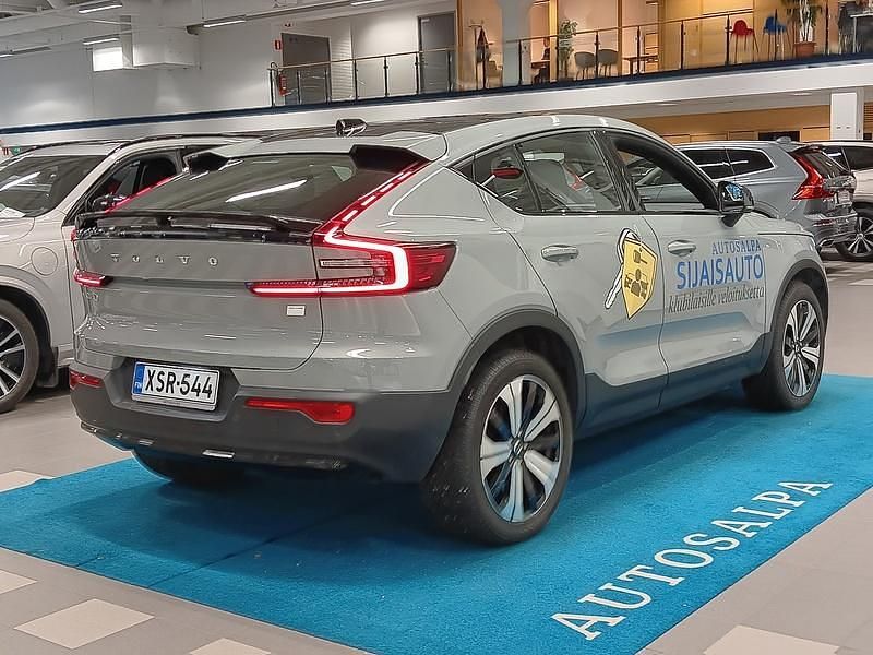 Käytetty Volvo EC40 Plus 185 kW (252 HP) 2024 Katumaasturi