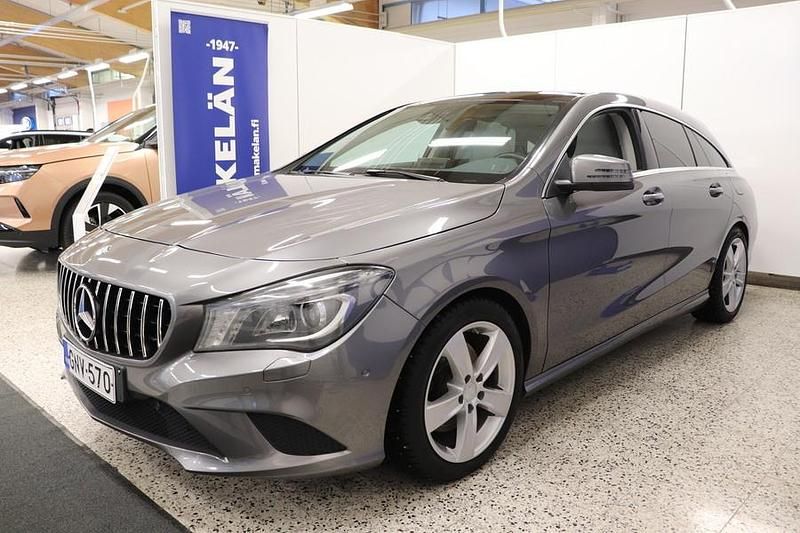 Käytetty Mercedes CLA250 211 HP (155 kW) 2015 Harmaa Sedan