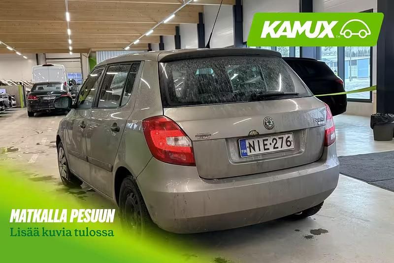 Käytetty Skoda Fabia Classic 60 HP (44 kW) 2011 Sedan