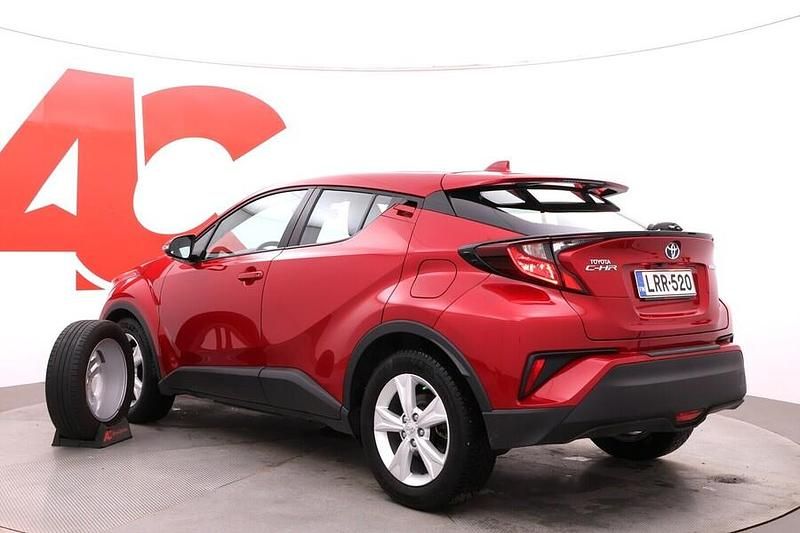 Käytetty Toyota C-HR Active 122 HP (89 kW) 2022 Punainen Katumaasturi
