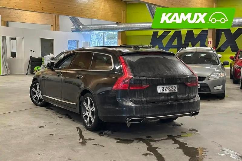 Käytetty Volvo V90 Inscription 150 HP (110 kW) 2020 Musta Farmari