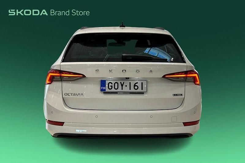 Käytetty Skoda Octavia Style 150 HP (110 kW) 2021 Farmari