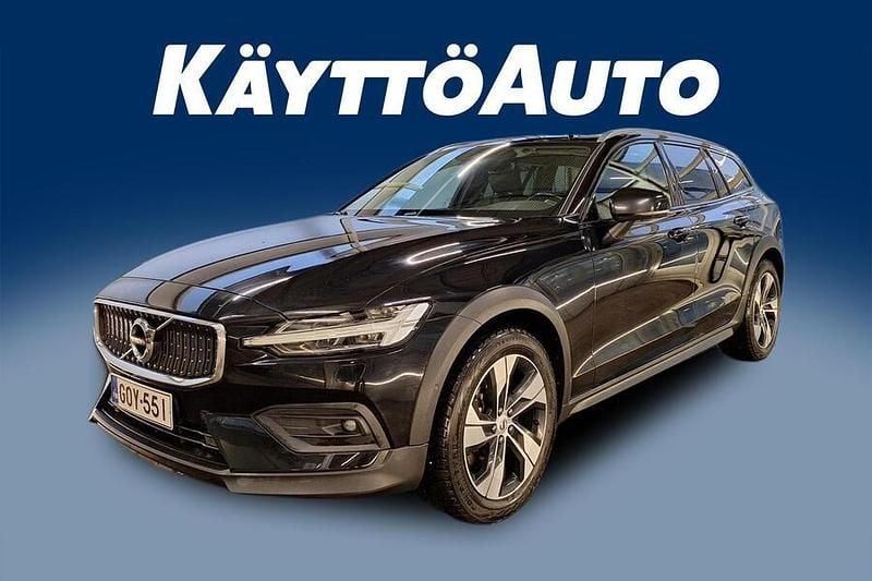 Met. musta Käytetty 2022 Volvo V60 CC Business Edition Farmari | 28 900 € (Hyvä tarjous) - Kuva 1/4