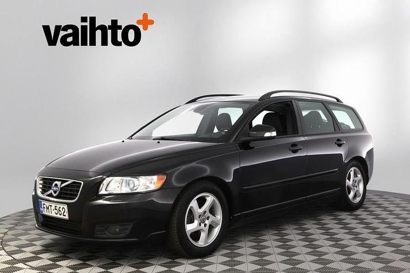 Musta Käytetty 2011 Volvo V50 Momentum Farmari | 4 250 € (Perustarjous) - Kuva 1/4