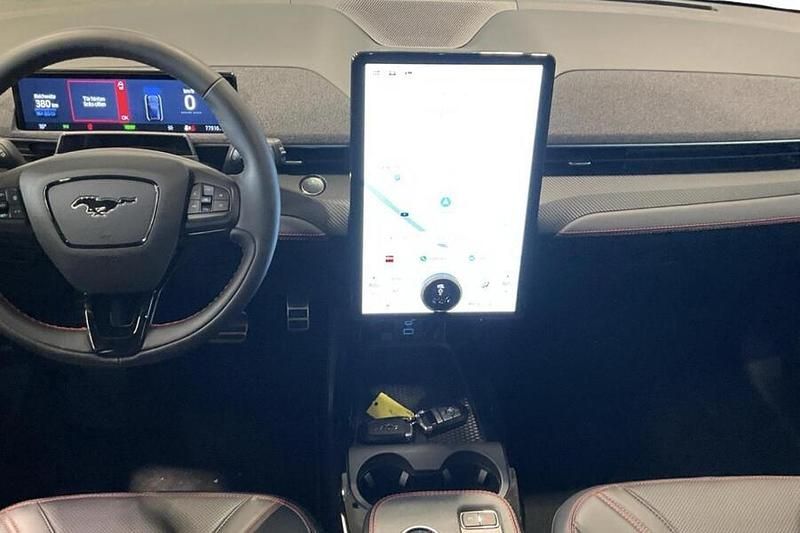 Käytetty Ford Mustang Mach-E Premium 258 kW (351 HP) 2022 Katumaasturi