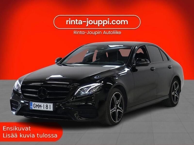 Musta Käytetty 2017 Mercedes E220 Business Sedan | 24 900 € (Kallis) - Kuva 1/3