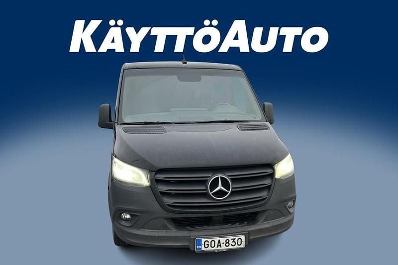 Musta Käytetty 2020 Mercedes Sprinter Van | 38 900 € (Supertarjous) - Kuva 1/1