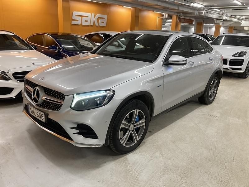 Käytetty Mercedes GLC350 Business 320 HP (235 kW) 2017 Coupe - kaksiovinen