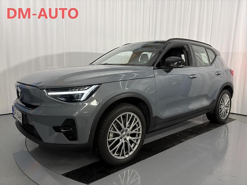 Käytetty Volvo XC40 Plus 185 kW (252 HP) 2023 Harmaa Katumaasturi