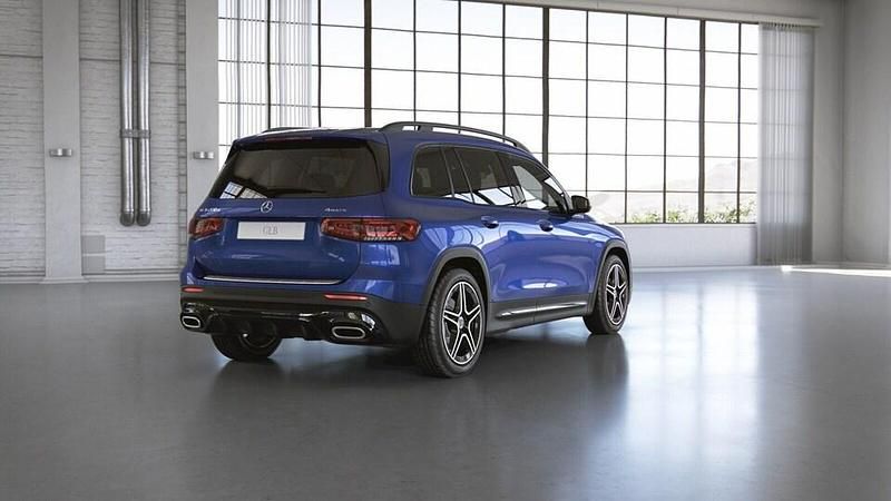 Käytetty Mercedes GLB200 Business 150 HP (110 kW) 2020 Sininen Katumaasturi