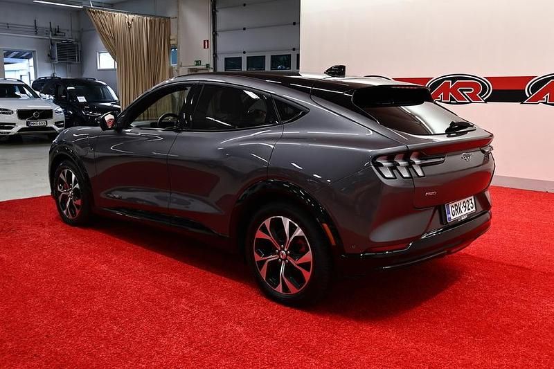 Käytetty Ford Mustang Mach-E Premium 258 kW (351 HP) 2024 Harmaa Katumaasturi