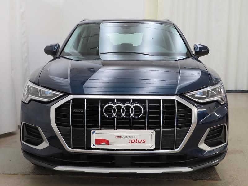 Käytetty Audi Q3 Advanced Plus 190 HP (139 kW) 2019 Harmaa Katumaasturi