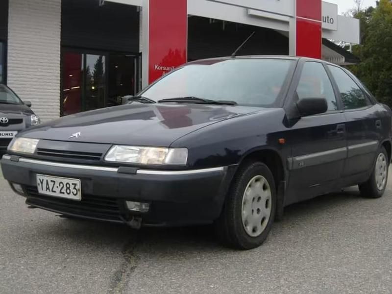 Sininen Käytetty 1993 Citroën Xantia Viistoperä | 700 € - Kuva 1/4