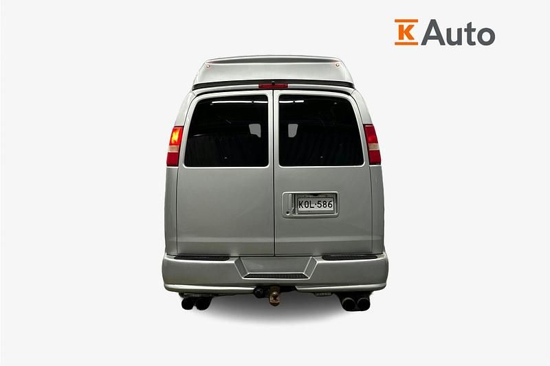 Käytetty Chevrolet Express 335 HP (246 kW) 2012 Harmaa