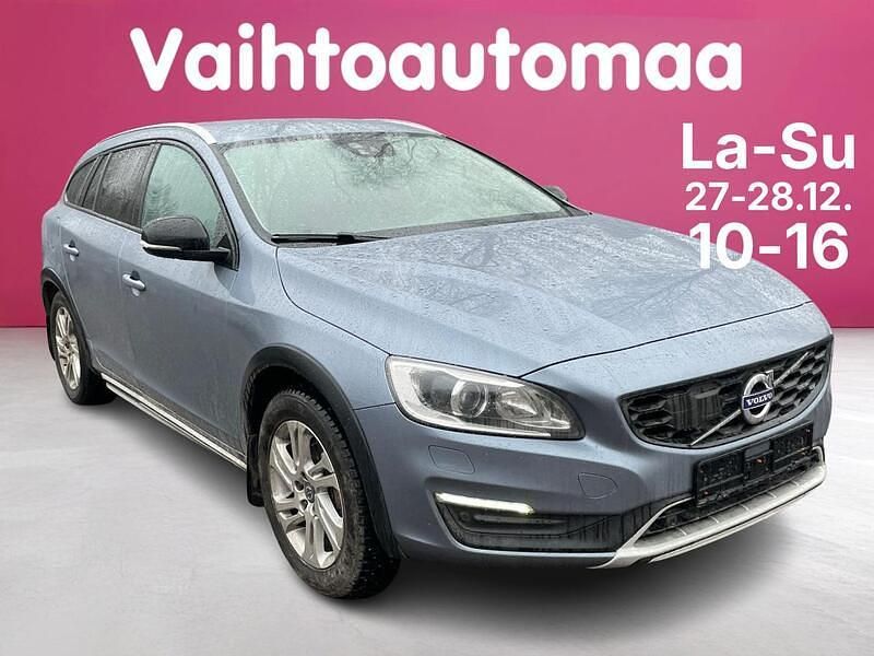 Käytetty 2018 Volvo V60 CC Business Edition Farmari | 22 890 € (Supertarjous) - Kuva 1/3