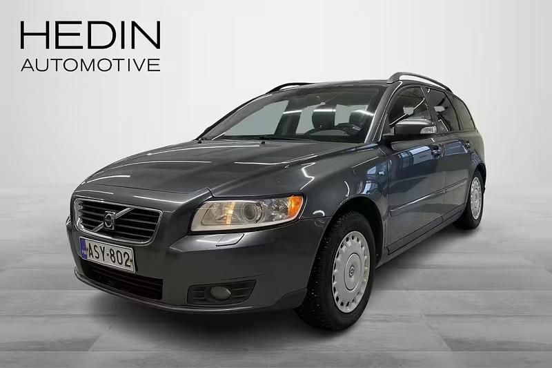 Käytetty Volvo V50 Drive Kinetic 109 HP (80 kW) 2009 Harmaa Farmari