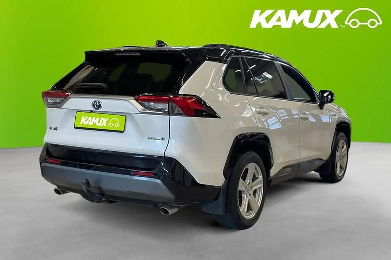 Käytetty Toyota RAV4 Hybrid Style 222 HP (163 kW) 2020 Valkoinen Katumaasturi