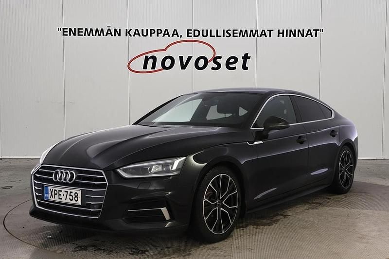 Musta Käytetty 2019 Audi A5 Sportback Business Viistoperä | 19 770 € (Hyvä tarjous) - Kuva 1/4