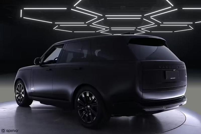 Käytetty Land Rover Range Rover Autobiography 510 HP (375 kW) 2023 Katumaasturi