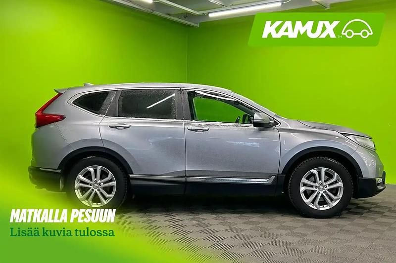 Käytetty Honda CR-V Elegance 184 HP (135 kW) 2022 Hopea / harmaa Katumaasturi