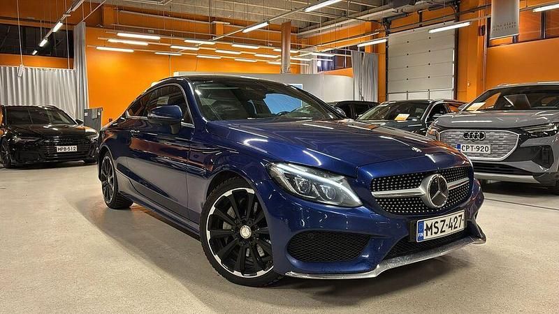 Käytetty 2016 Mercedes C300 AMG Coupe - kaksiovinen | 34 900 € - Kuva 1/4