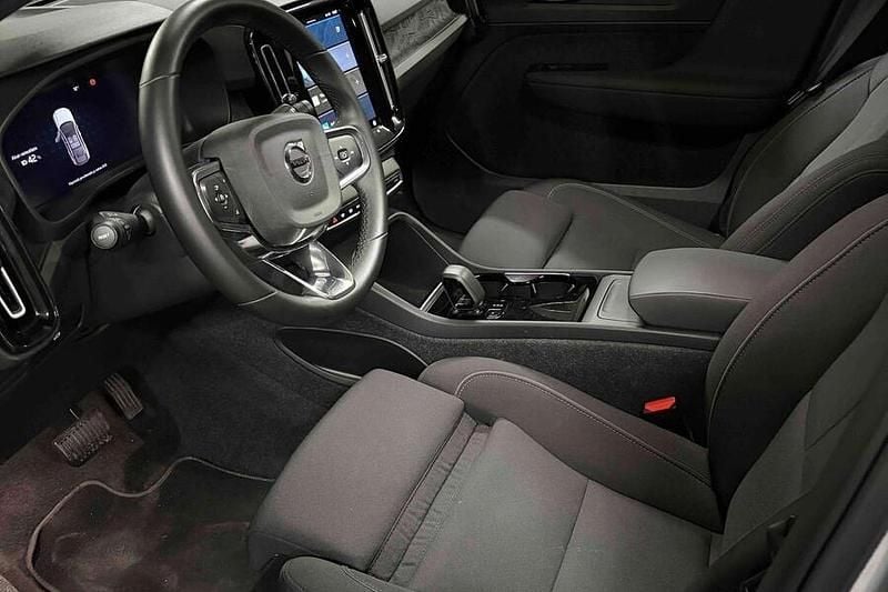 Käytetty Volvo EC40 Plus 185 kW (252 HP) 2024 Harmaa Katumaasturi