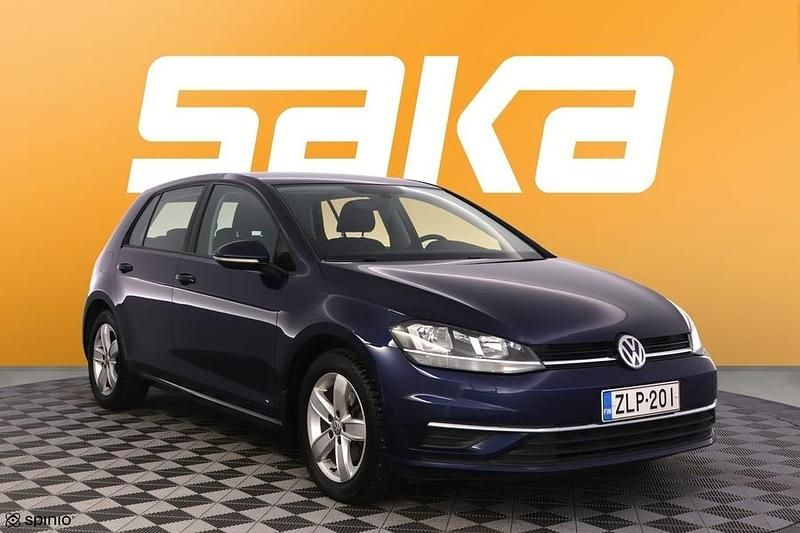 Käytetty VW Golf VII Comfortline 125 HP (91 kW) 2017 Viistoperä