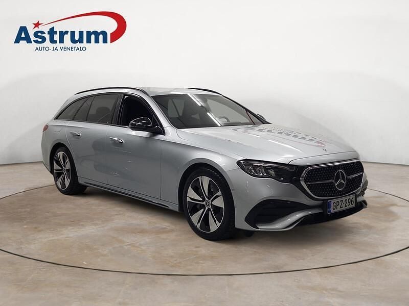 Käytetty Mercedes E300 AMG line 313 HP (230 kW) 2024 Hopea Farmari